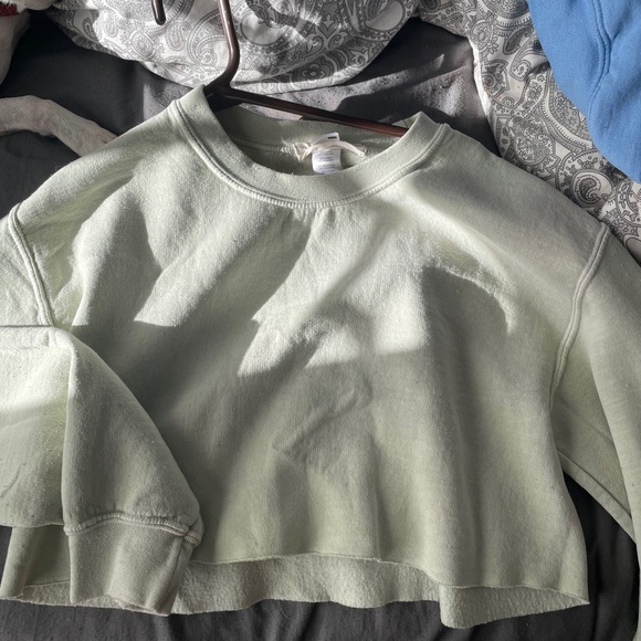 Mint green cropped crew neck - Picture 2 of 2